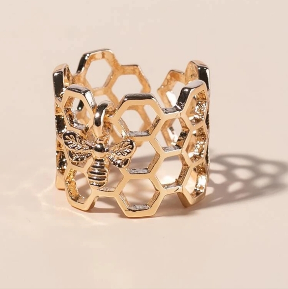 Honeycomb Bee Charm Cuff Ring, goldplated - Picture 7 of 7
